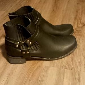 Black biker boots